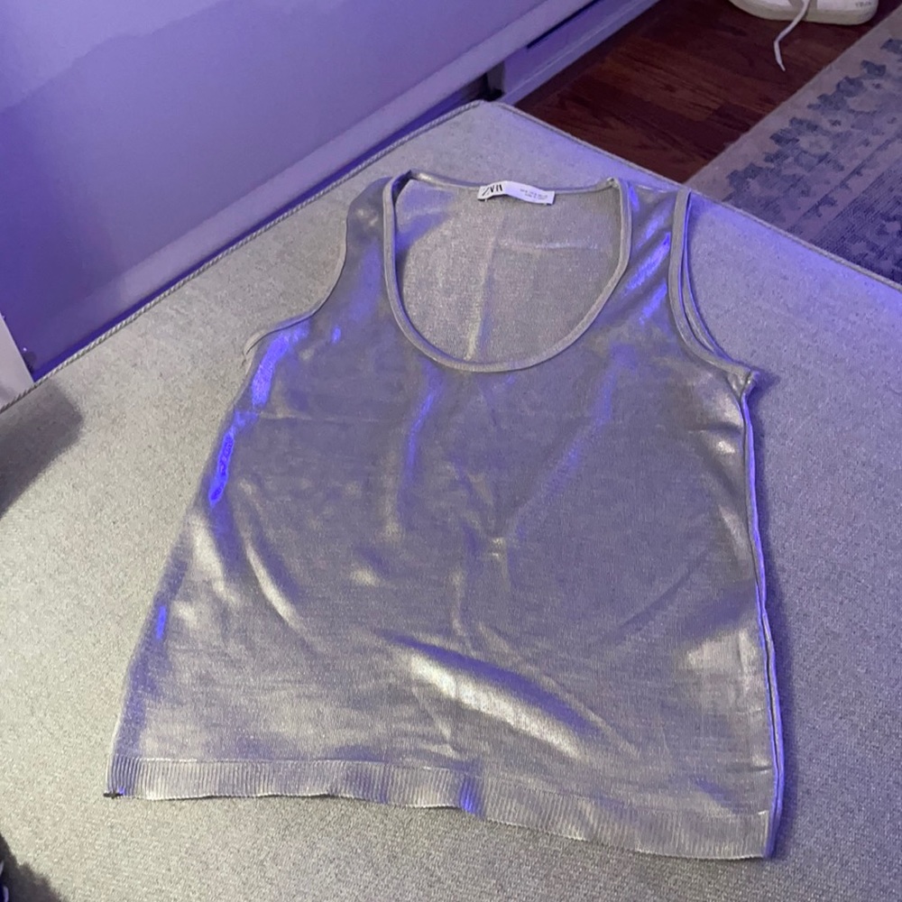 Zara metallic tank